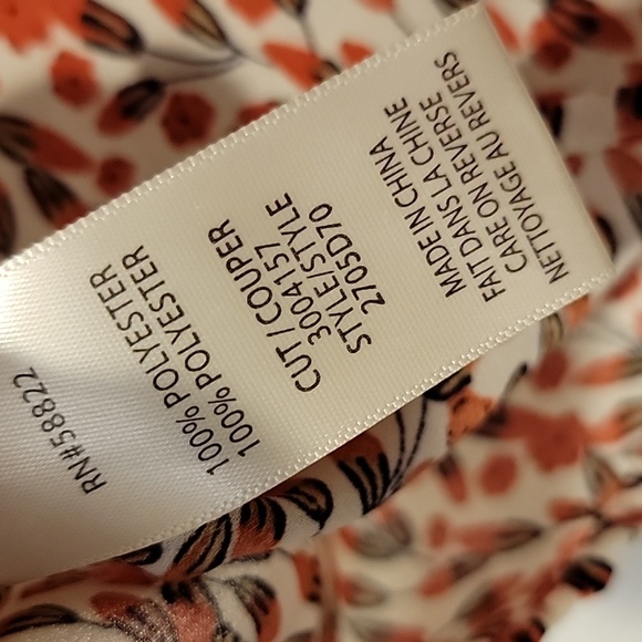 Max Studio Flutter sleeve blouse. Tie. Elastic back. - Picture 3 of 4